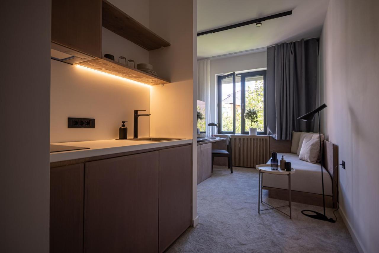 Bloom Suites 普里什蒂纳 外观 照片
