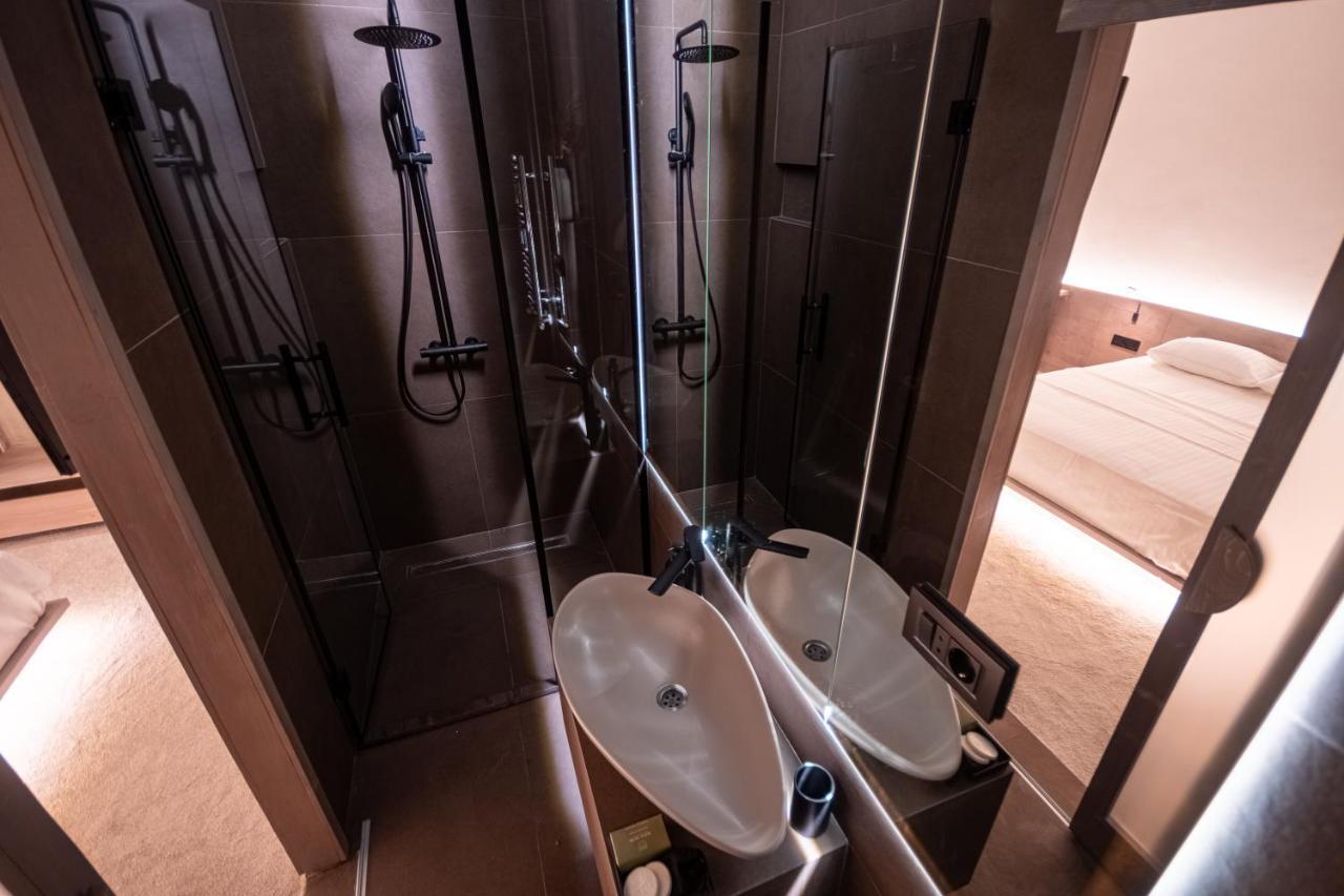Bloom Suites 普里什蒂纳 外观 照片